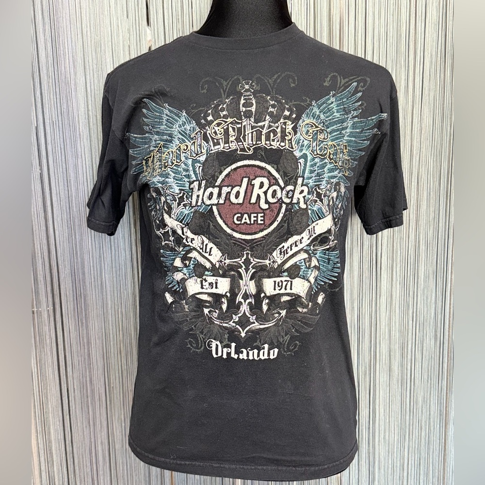 Hard Rock Cafe Black and Blue Graphic Tee